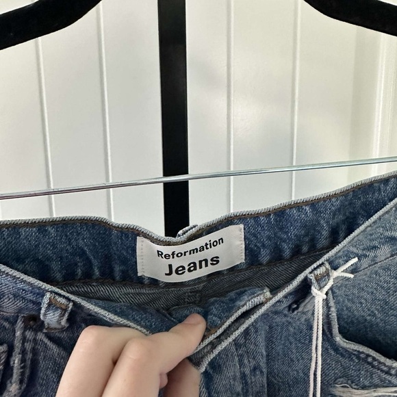 REFORMATION-Dixie High Rise Jean shorts- Colorado blue, size 25 NWT. - Picture 5 of 14